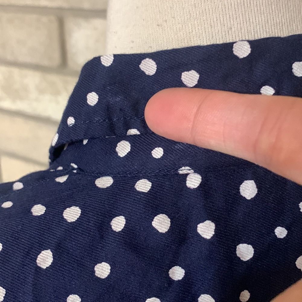 3for$20 dotted button front small - Picture 3 of 4